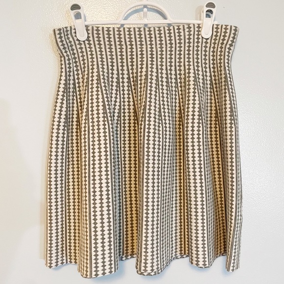🏷 NWT 🏷 Club Monaco Himanah Geo-printed Skirt - Picture 3 of 6